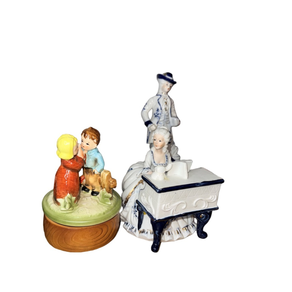 Vintage wind up musical Man woman piano boy girl baby 5 pieces 4 musical - Picture 9 of 16